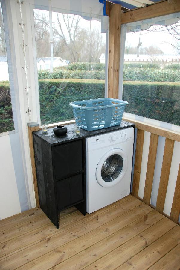 Mobilhome 2Ch Climatise-Terrasse Fermee-4 Velos-Camping 4 Etoiles Les Charmettes Les Mathes Exterior foto